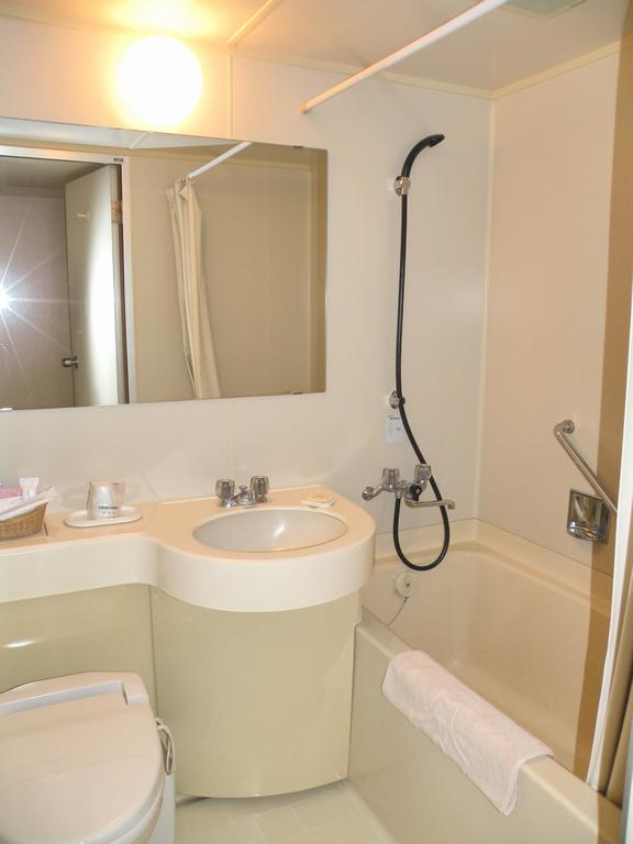 Fujisan Station Hotel Fujiyoshida Rum bild